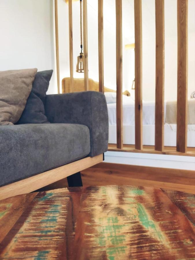 Merriam Apartment *