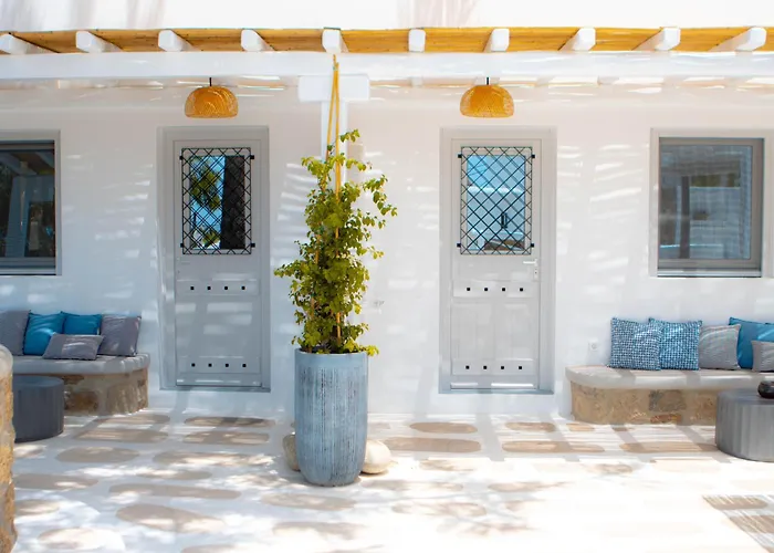Merriam Mykonos Town