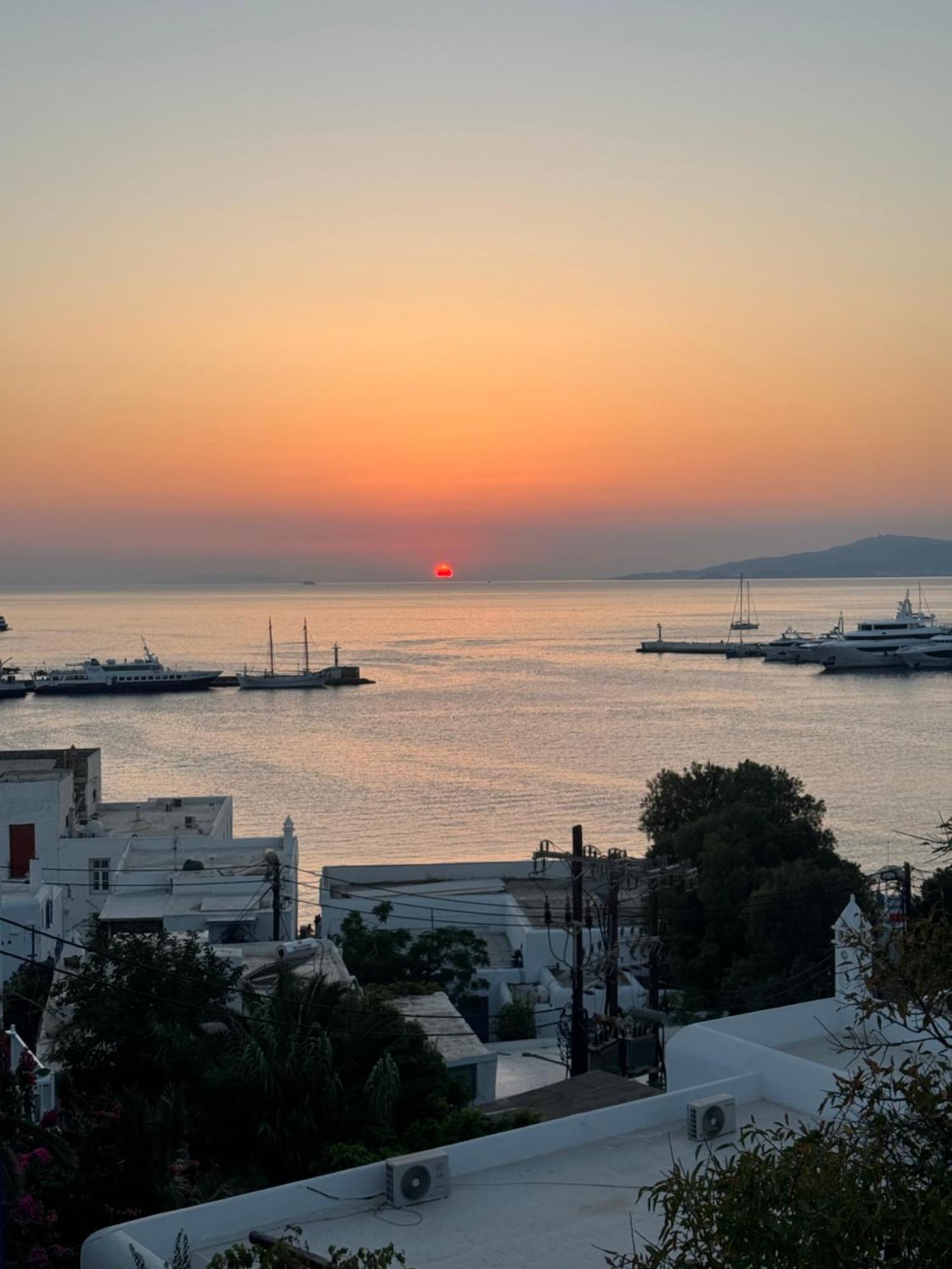 Merriam Mykonos Town